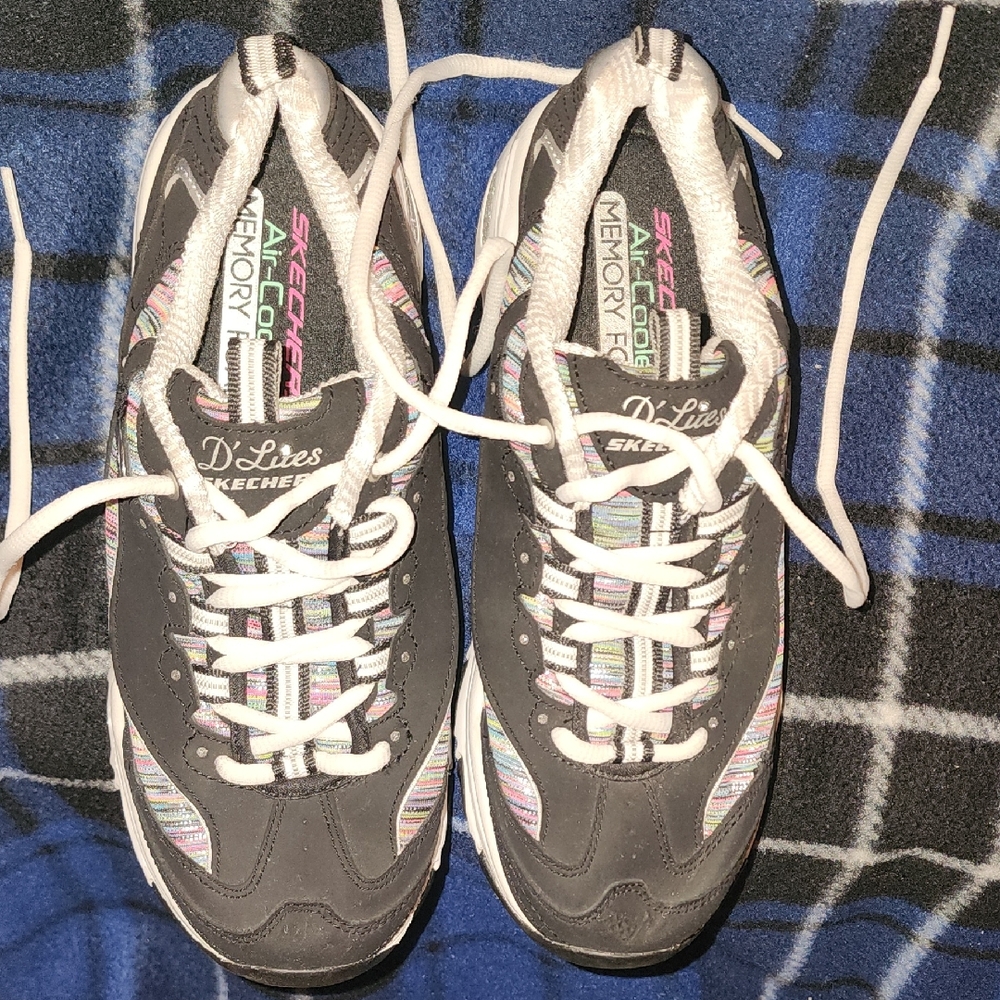 Sketchers D'Lites Athletic Shoes Women's Size 7.5 Black w Multi Color